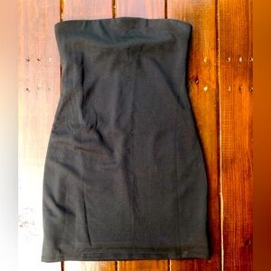 Urban Outfitters Silence and Noise Black Tube Dress. Size M.